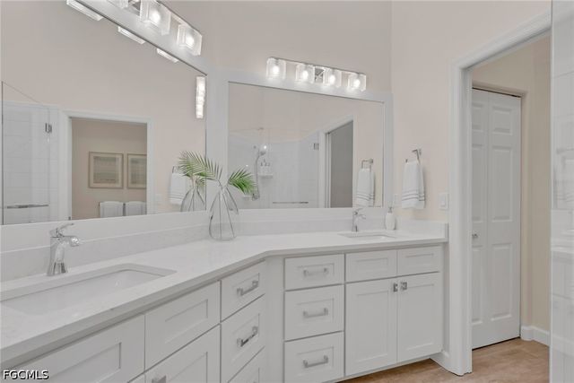 1215 Sarah Jean CIR J205, Naples, FL 34110