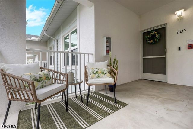 1215 Sarah Jean CIR J205, Naples, FL 34110