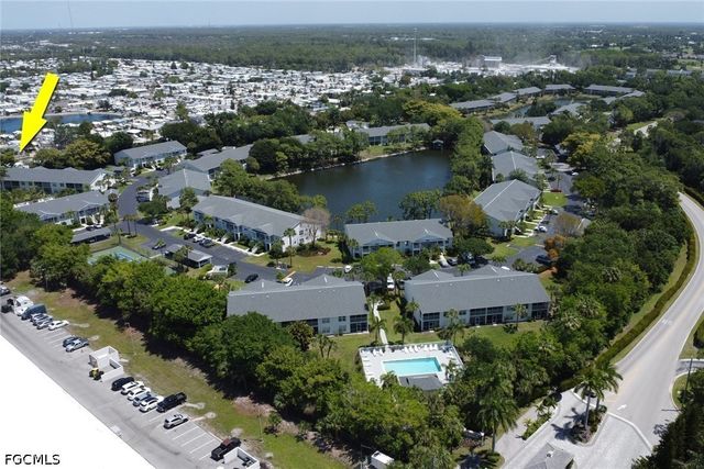 1215 Sarah Jean CIR J205, Naples, FL 34110