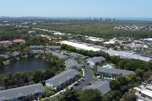 1215 Sarah Jean CIR J205, Naples, FL 34110