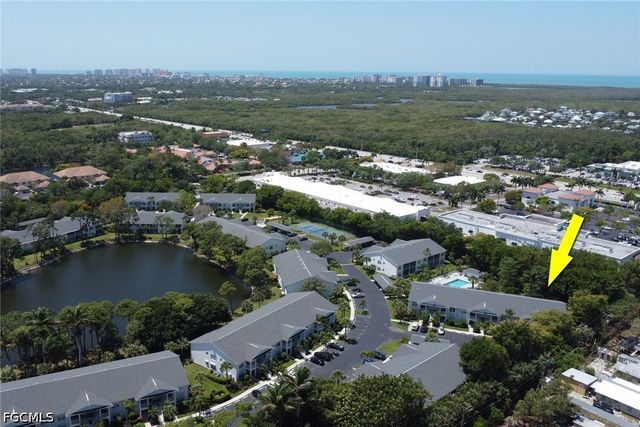 1215 Sarah Jean CIR J205, Naples, FL 34110