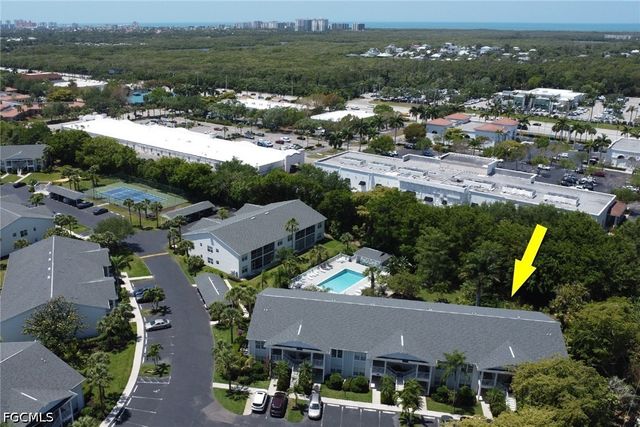 1215 Sarah Jean CIR J205, Naples, FL 34110