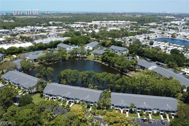 1215 Sarah Jean CIR J205, Naples, FL 34110