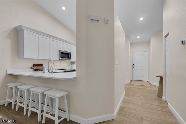 1215 Sarah Jean CIR J205, Naples, FL 34110