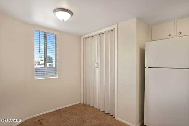 7706 E Sandalwood Drive B, Scottsdale, AZ 85250