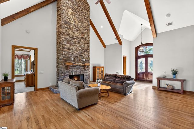 114 Kingshead Road, Travelers Rest, SC 29690