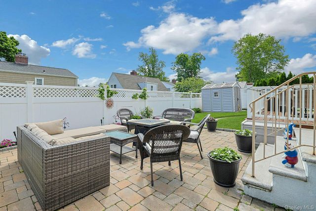 20 Knox Road, Eastchester, NY 10709