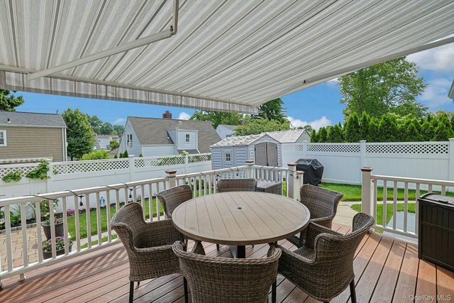 20 Knox Road, Eastchester, NY 10709