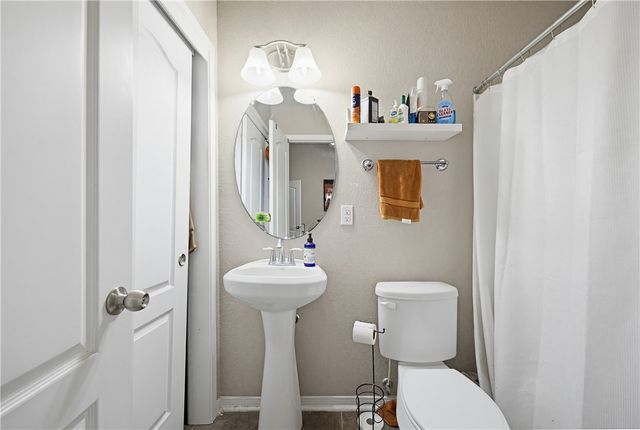 2129 Escondido, Portland, TX 78374