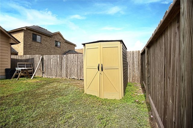 2129 Escondido, Portland, TX 78374