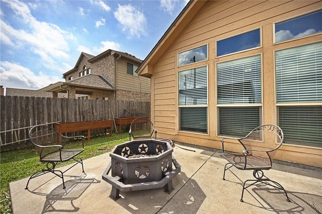 2129 Escondido, Portland, TX 78374