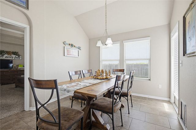 2129 Escondido, Portland, TX 78374