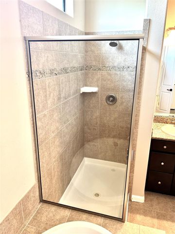 1049 W 22nd Street H, Houston, TX 77008