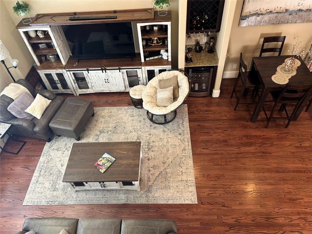 1049 W 22nd Street H, Houston, TX 77008