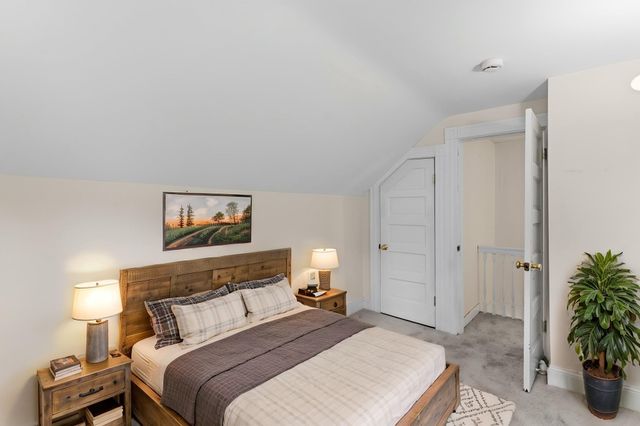 10 Pine St, Westford, MA 01886