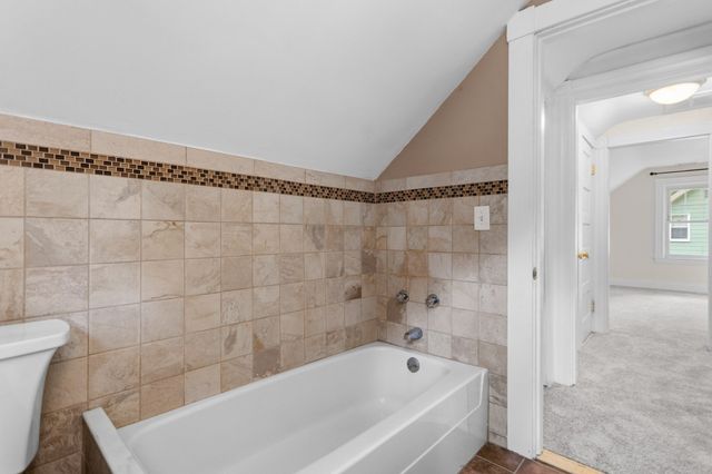 10 Pine St, Westford, MA 01886