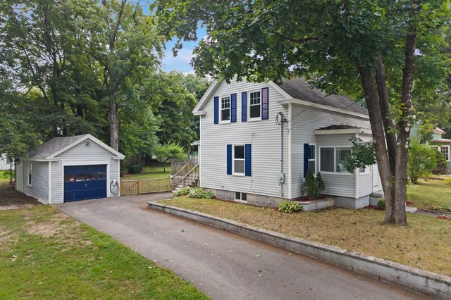 10 Pine St, Westford, MA 01886