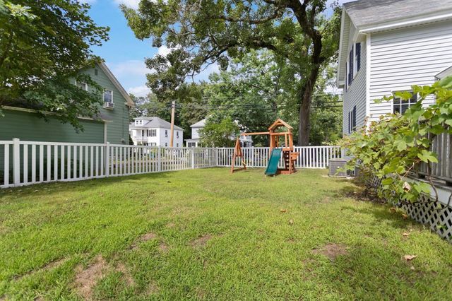 10 Pine St, Westford, MA 01886
