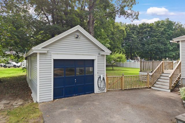 10 Pine St, Westford, MA 01886