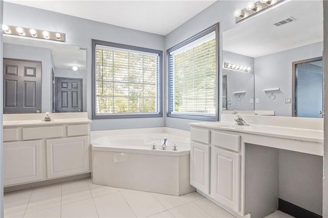 1021 Adah Lane, Lawrenceville, GA 30043