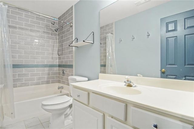 1021 Adah Lane, Lawrenceville, GA 30043