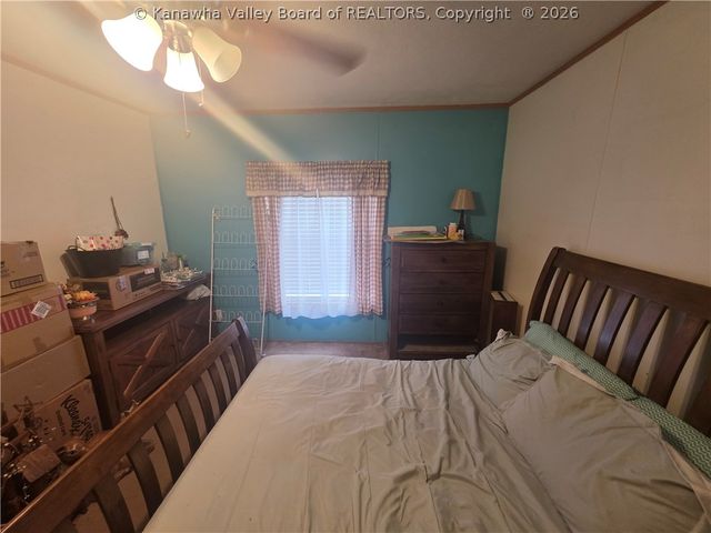 162 Pine Grove Drive, Culloden, WV 25510