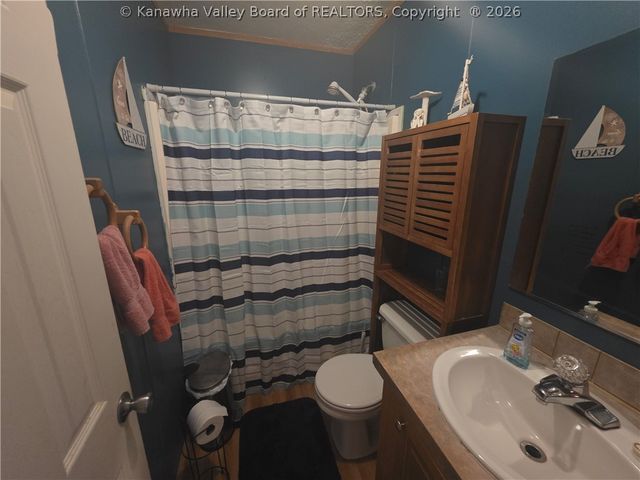 162 Pine Grove Drive, Culloden, WV 25510