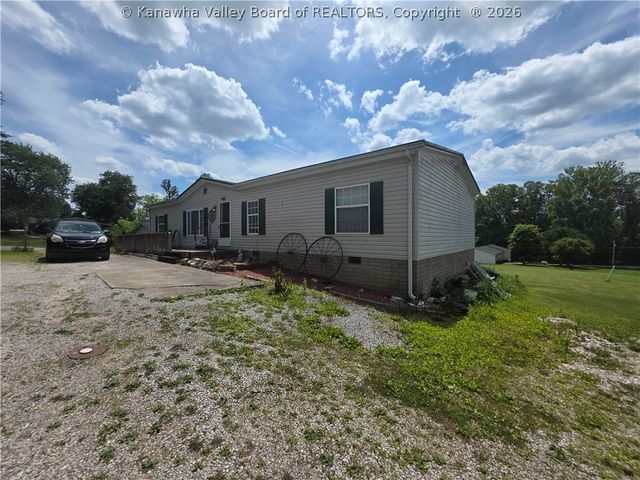 162 Pine Grove Drive, Culloden, WV 25510