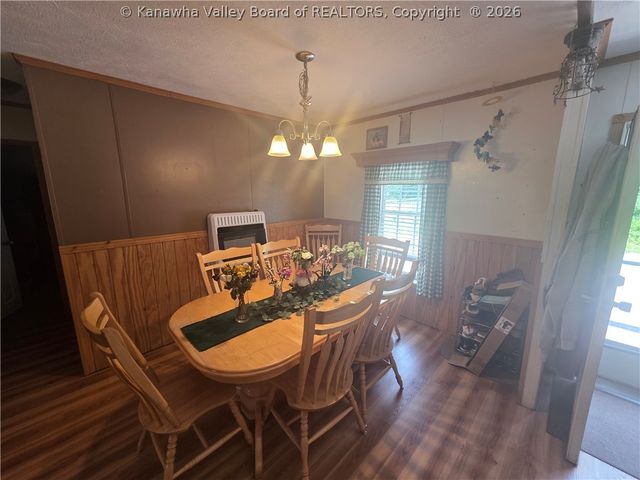 162 Pine Grove Drive, Culloden, WV 25510