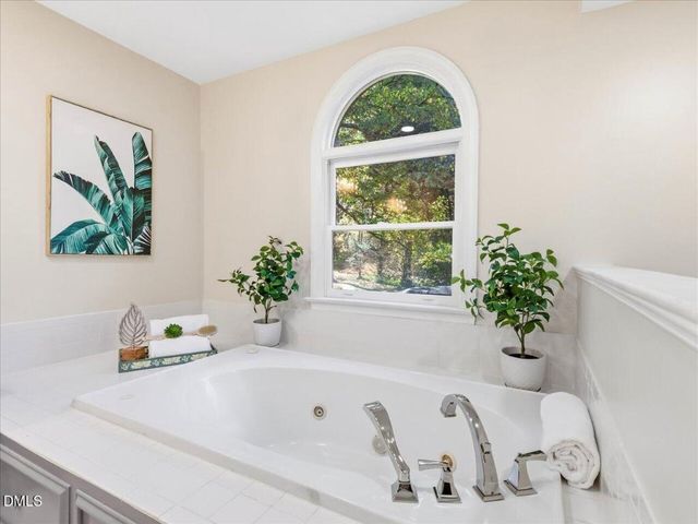 2901 Hunters Bluff Drive, Raleigh, NC 27606