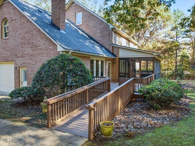 2901 Hunters Bluff Drive, Raleigh, NC 27606