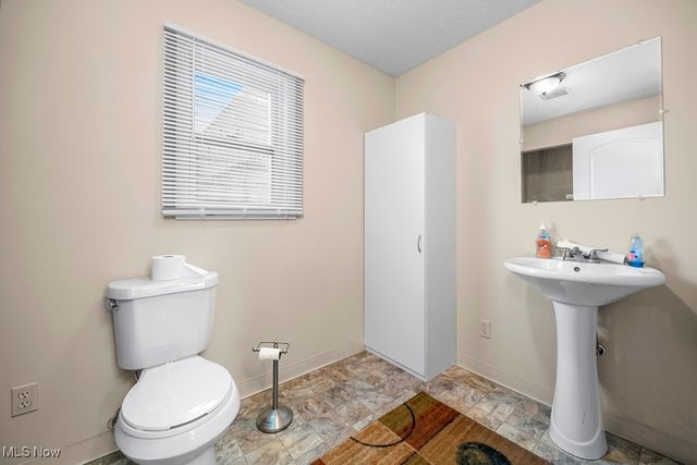 111 S Center Street, Lagrange, OH 44050