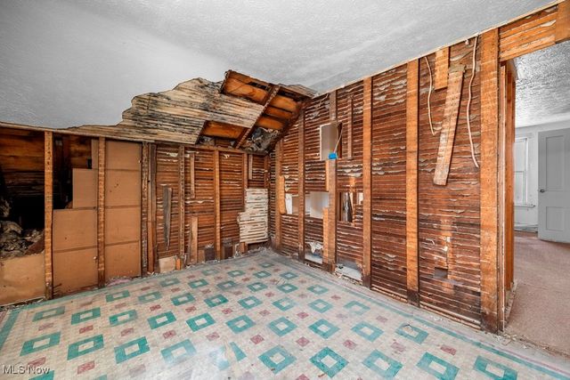 111 S Center Street, Lagrange, OH 44050