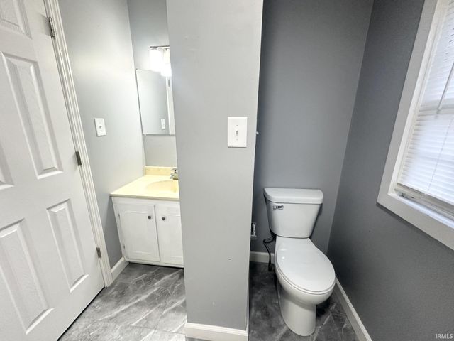 4766 State Road 261, Newburgh, IN 47630