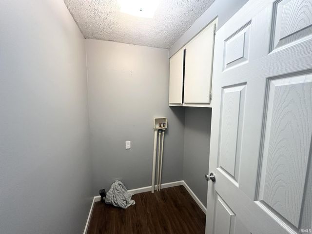 4766 State Road 261, Newburgh, IN 47630