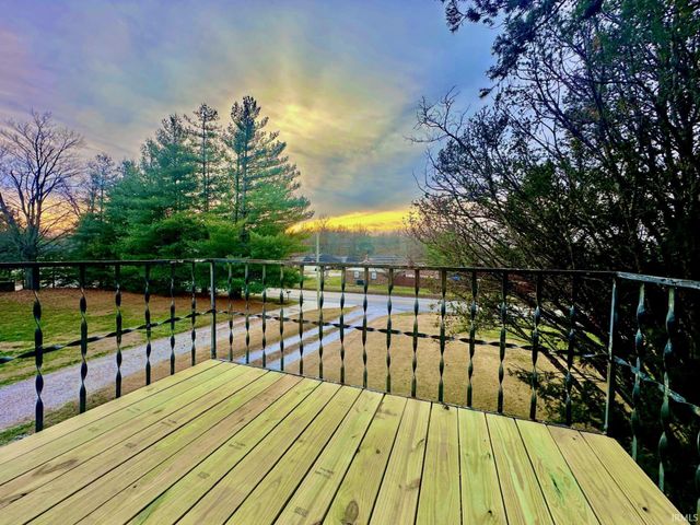 4766 State Road 261, Newburgh, IN 47630