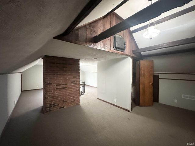 4766 State Road 261, Newburgh, IN 47630