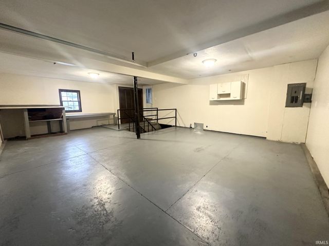 4766 State Road 261, Newburgh, IN 47630