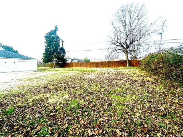 4766 State Road 261, Newburgh, IN 47630