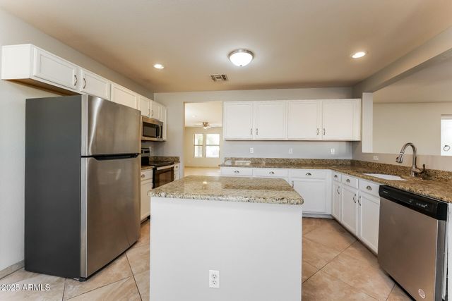 548 W PALO VERDE Street, Casa Grande, AZ 85122