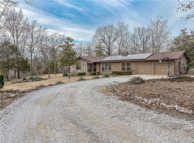 216 MC 8077, Flippin, AR 72634