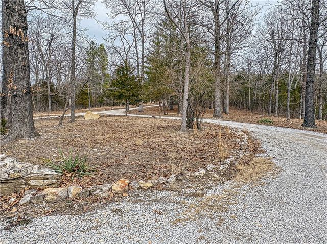 216 MC 8077, Flippin, AR 72634