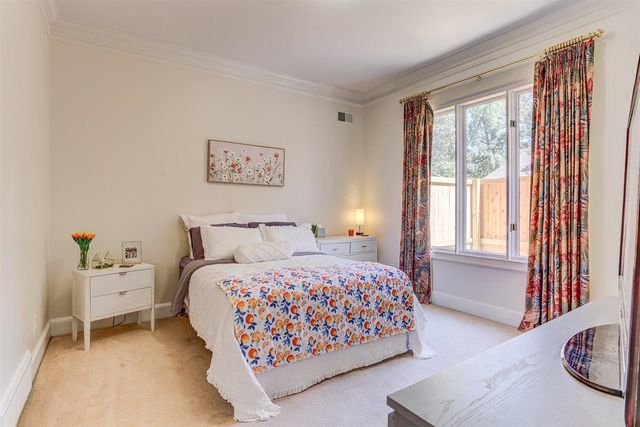 6571 OAK ESTATES DR, Memphis, TN 38119