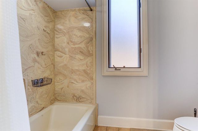 6571 OAK ESTATES DR, Memphis, TN 38119