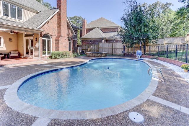 6571 OAK ESTATES DR, Memphis, TN 38119