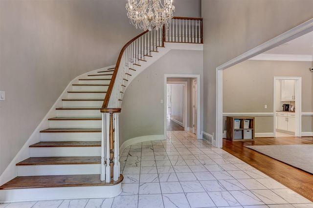 6571 OAK ESTATES DR, Memphis, TN 38119