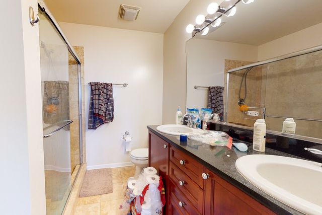 873 N LARRABEE Avenue 304, Chicago, IL 60610
