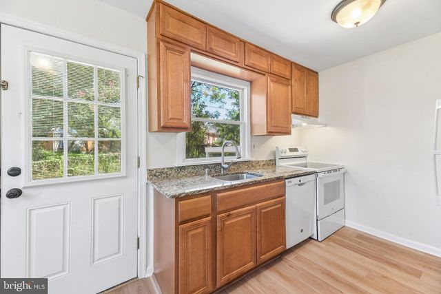 13401 BAXTER ST, Woodbridge, VA 22191