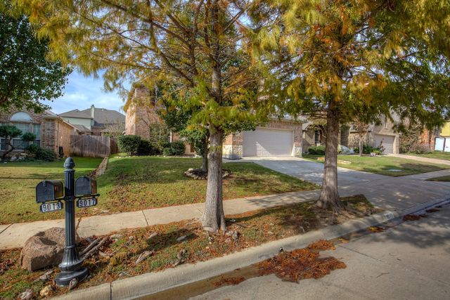 9017 Hawley Drive, Fort Worth, TX 76244