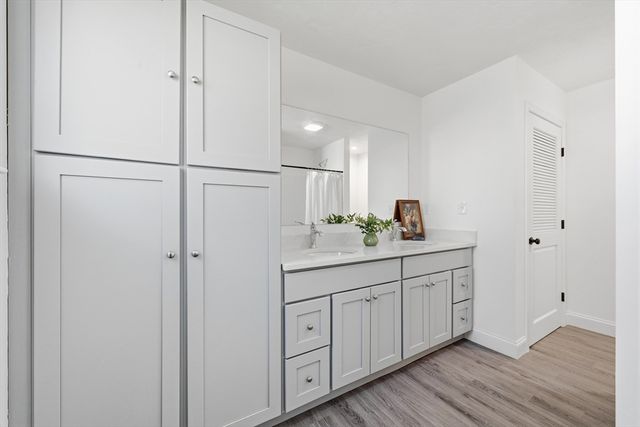 109 Navy Yard Rd, Dracut, MA 01826